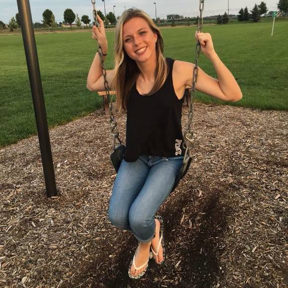 Meet your Posher, Olivia - Picture 1 of 1